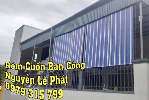 Rèm cuốn ban công chống nắng, cản mưa, chống phai màu